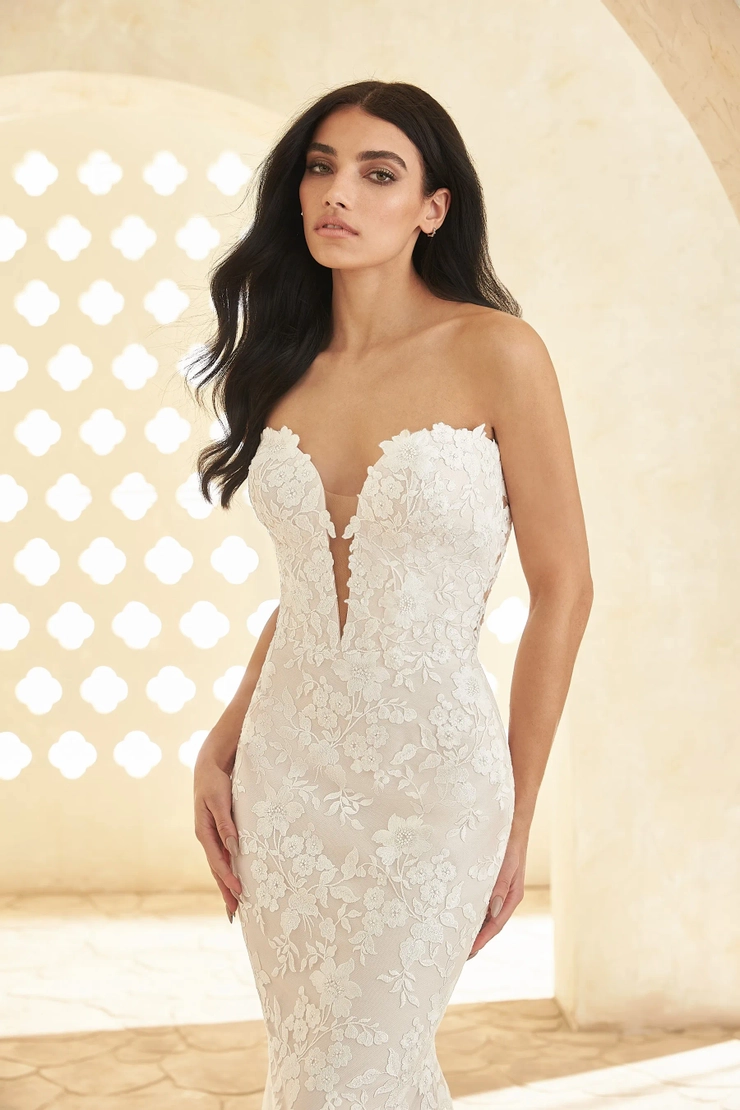 Paloma Blanca 5009