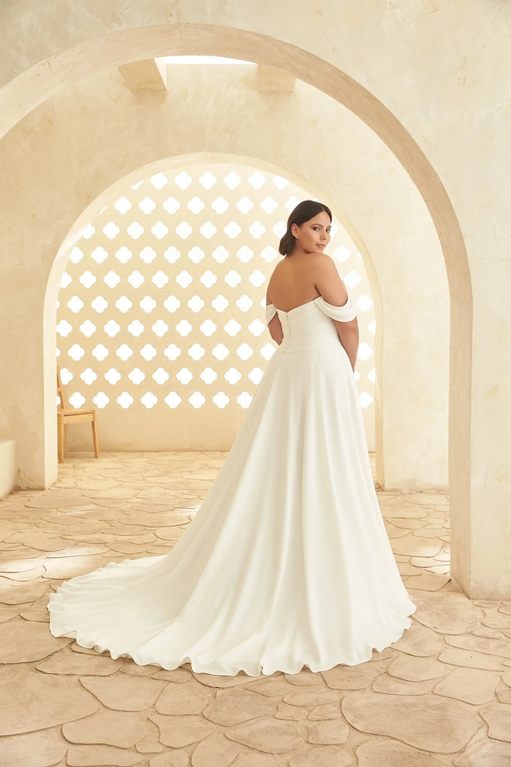 Paloma Blanca 5010