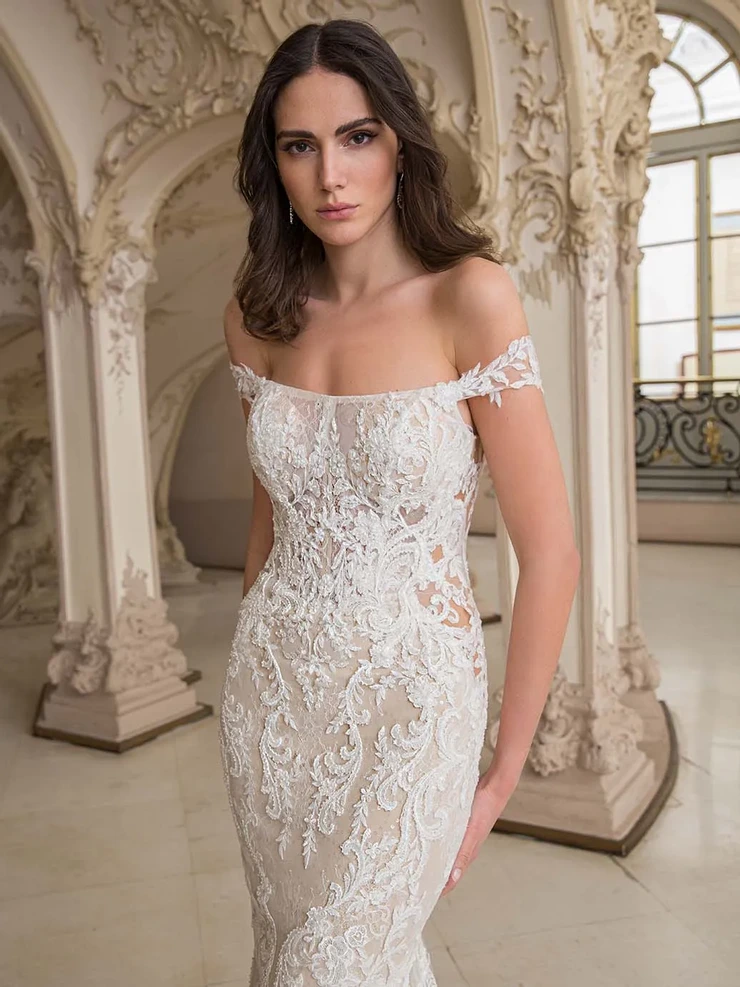 Élysée Lakme #3 vertical cropped picture