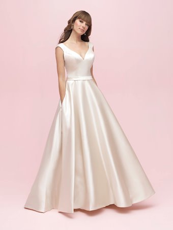 Allure Romance 3201