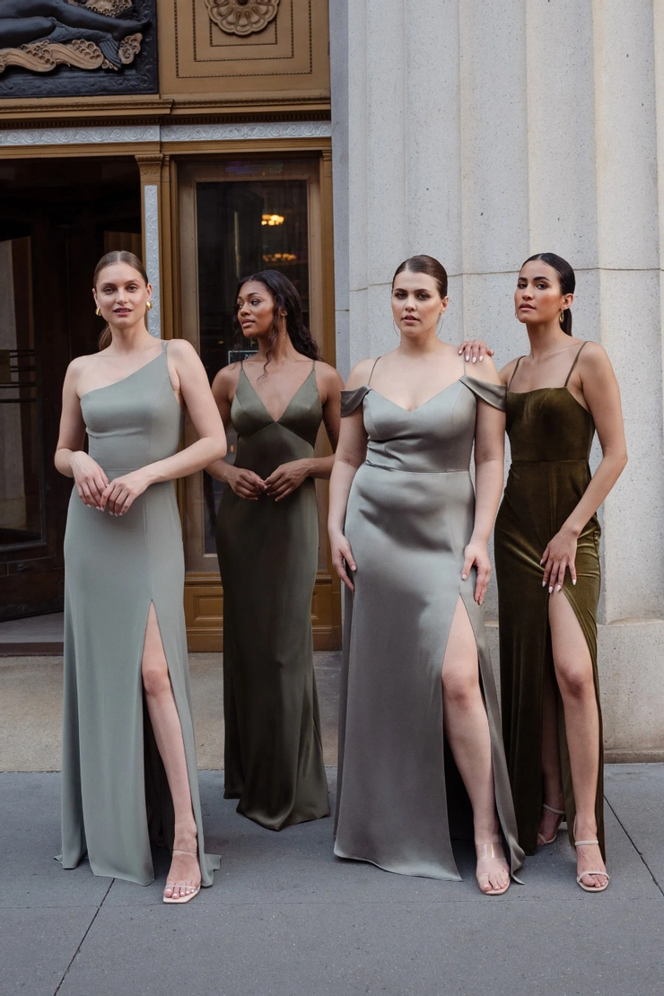 Jenny Yoo Priyanka 222106 #2 vertical picture