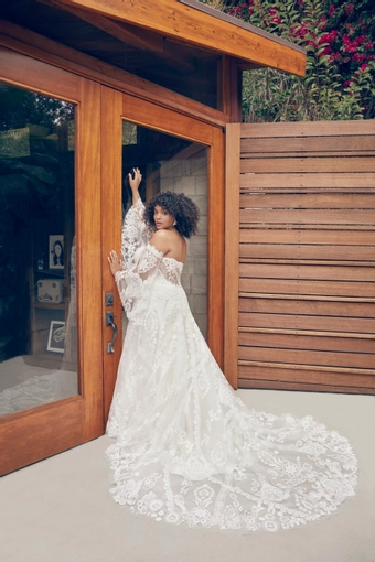 Casablanca Bridal #14 vertical thumbnail