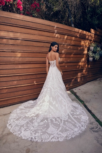 Casablanca Bridal #4 vertical thumbnail