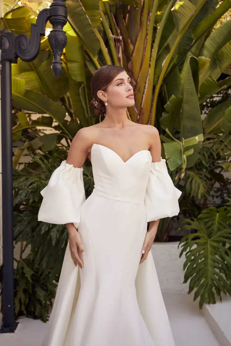 Casablanca Bridal LE115SK