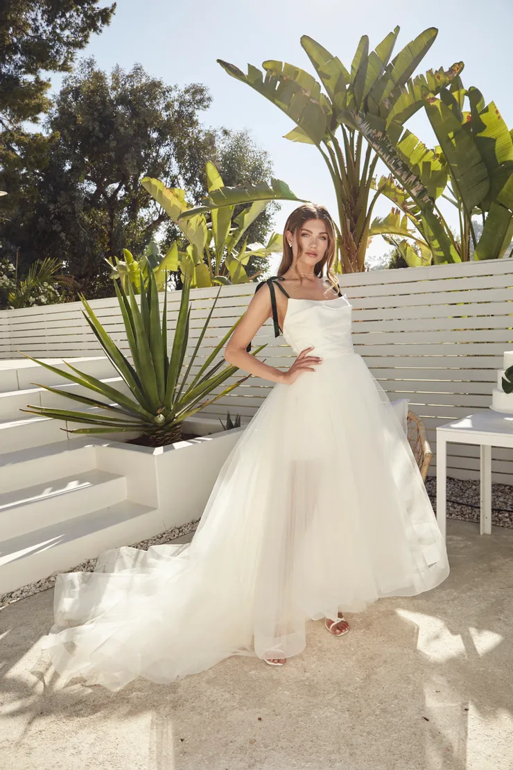 Casablanca Bridal LE116SK