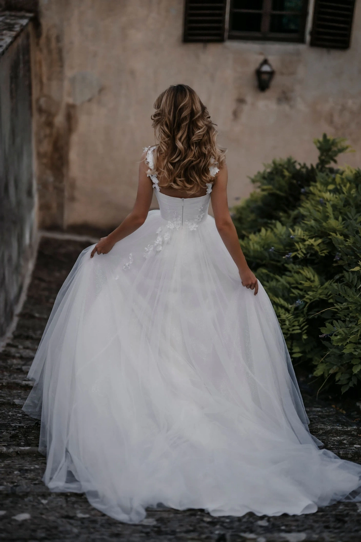 Abella Yael Style #E309 #3 default backface vertical picture