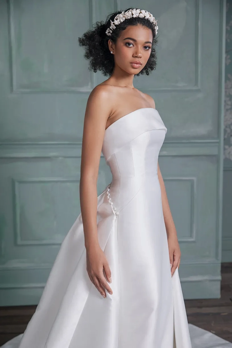Anne Barge Couture - Newport | Carrie Karibo Bridal