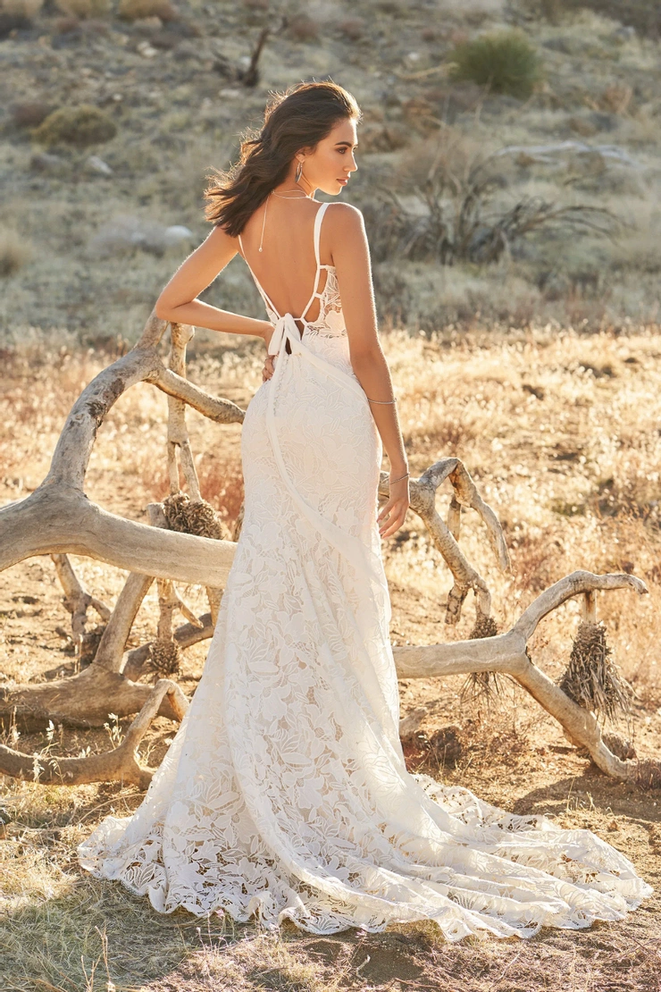 Lillian West 66256 #1 default backface vertical picture