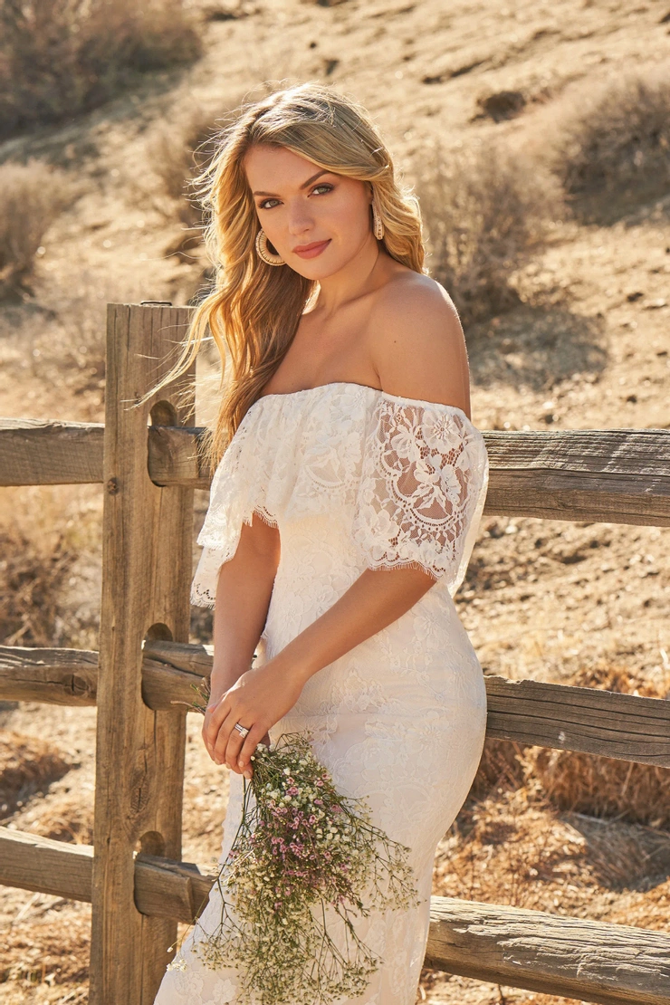 Lillian West 66258 #3 frontface vertical cropped picture