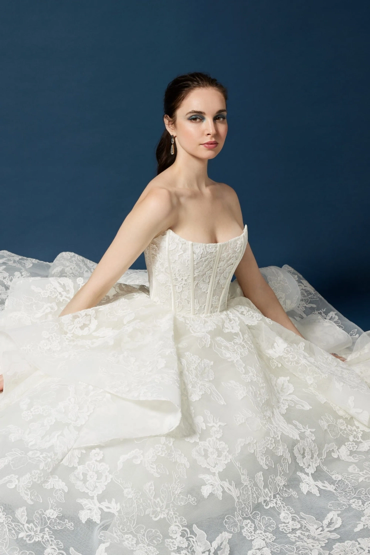Lazaro 323016