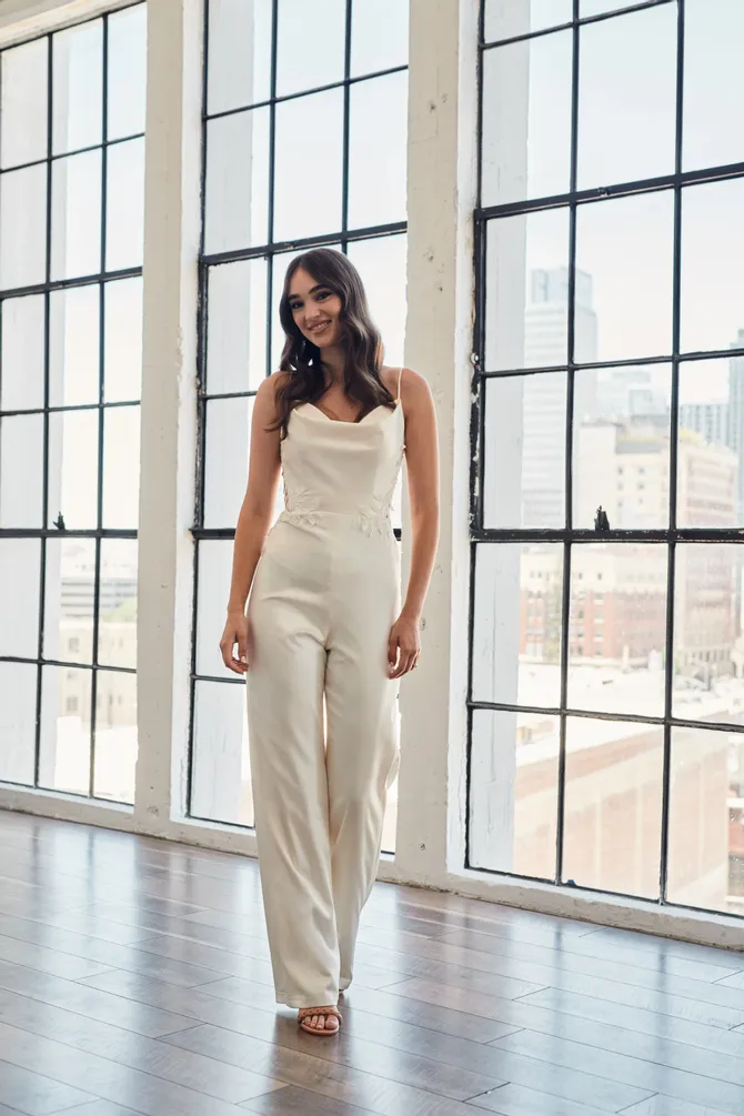 SERENE BY MADI LANE | LUV Bridal - Anisa | Luv Bridal