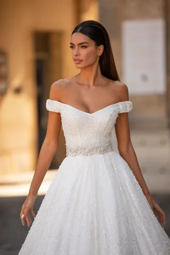 Milla Nova Style #Roxana #2 frontface vertical thumbnail