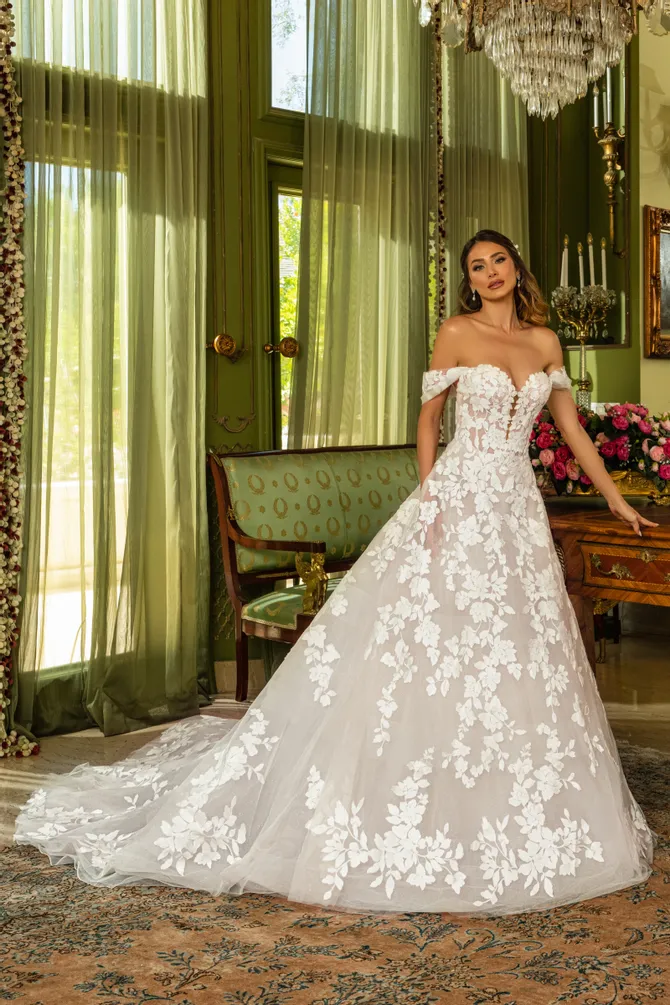 Kitty Chen H2334 - Nikki's Glitz and Glam Boutique | Bridal