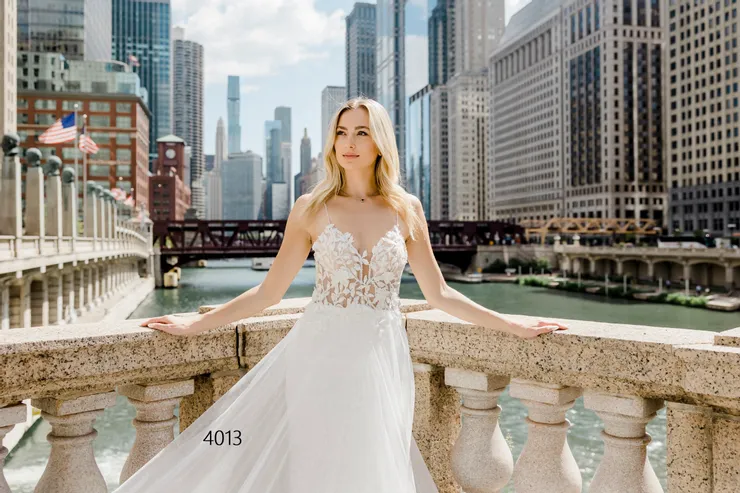 Luxury Wedding Dresses Online | Loretta Bridal