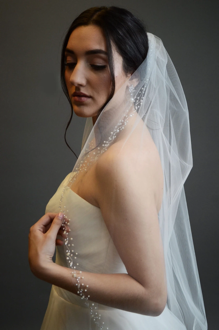 Ansonia Bridal Veils 382 Default Thumbnail Image