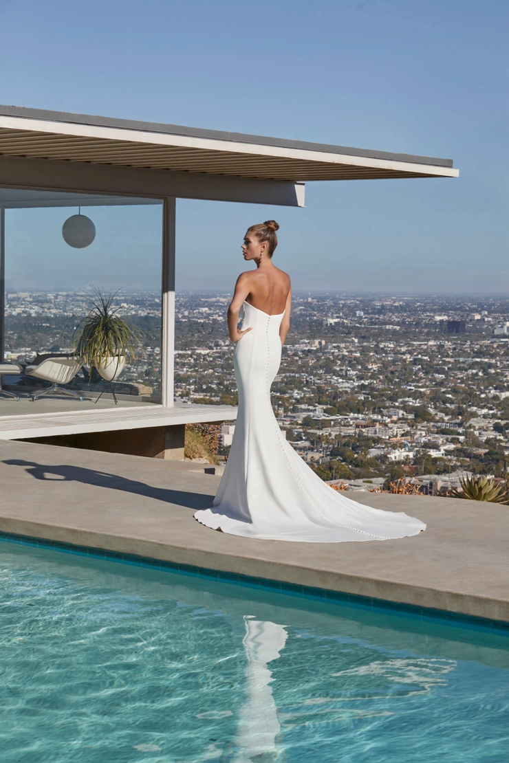 Casablanca Bridal LE122