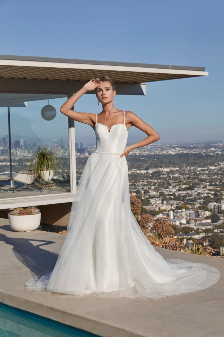 Casablanca Bridal LE125