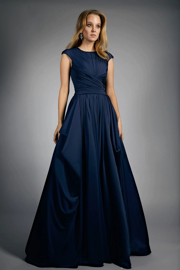 Stephen Yearick | Van Cleve Bridal - 10424 | Van Cleve Bridal Stephen Yearick | Van Cleve Bridal - 10424 | Van Cleve Bridal