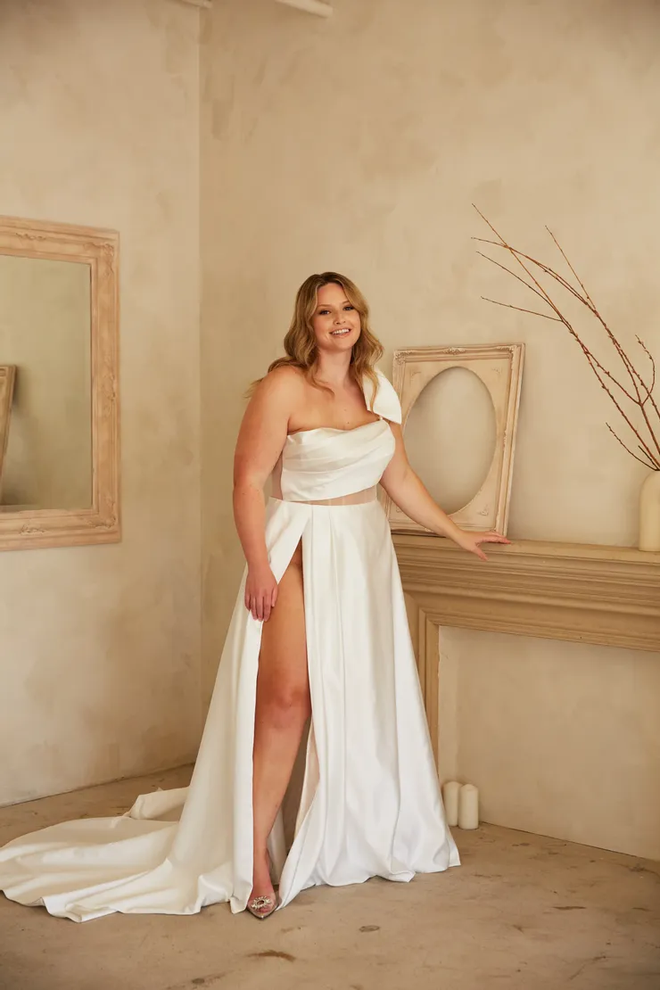 Madi Lane KINSLEY CURVY Default Thumbnail Image