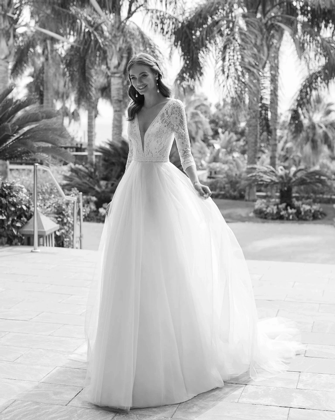 Adriana Alier Bella Bridal Gallery Hirune Bella Bridal Gallery