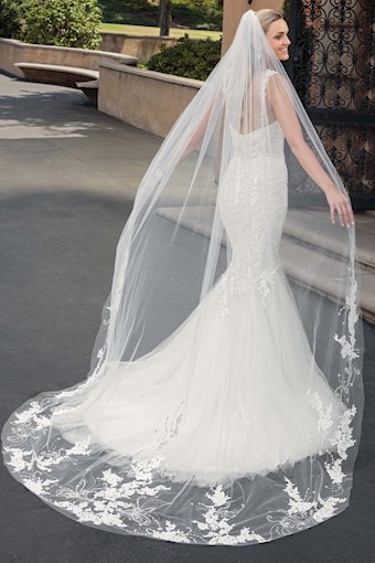 Casablanca Bridal #2320 #4 vertical thumbnail