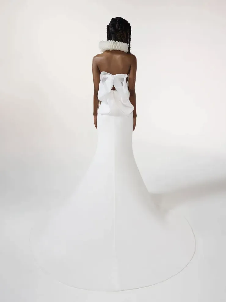 Pronovias Araya