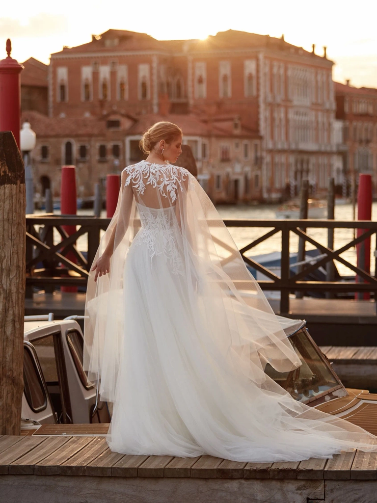 Pronovias Avedon