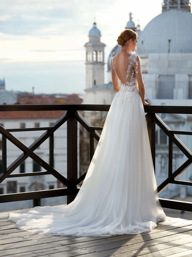 Pronovias Eileen