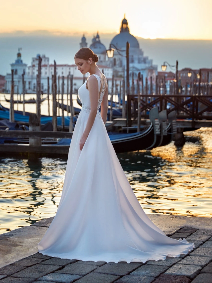 Pronovias Maia
