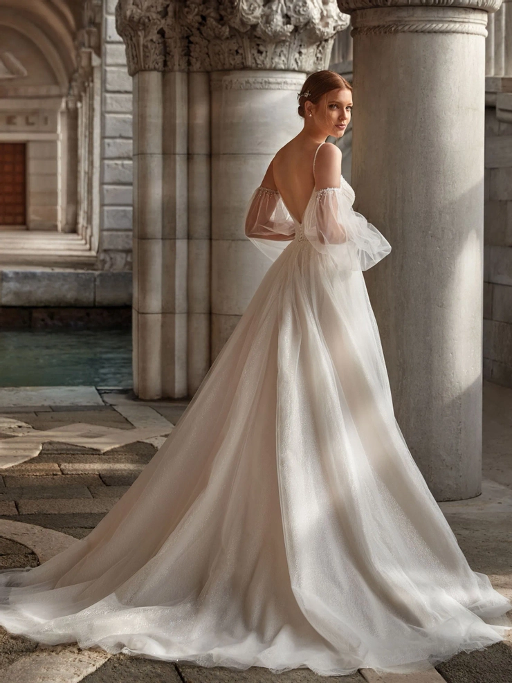 Pronovias Raya