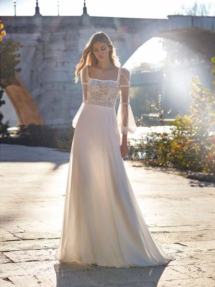 Pronovias Serpentine