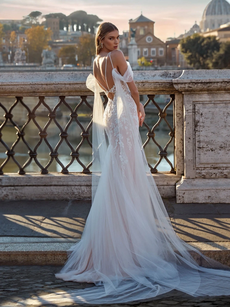 Pronovias Shyama