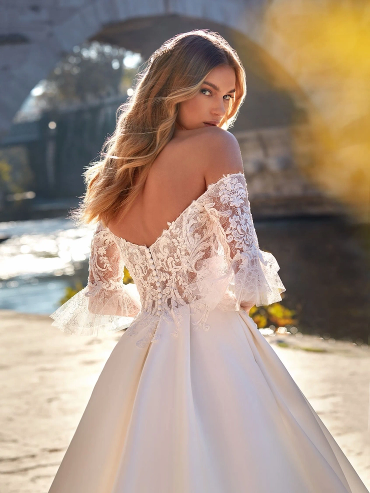 Pronovias Unity