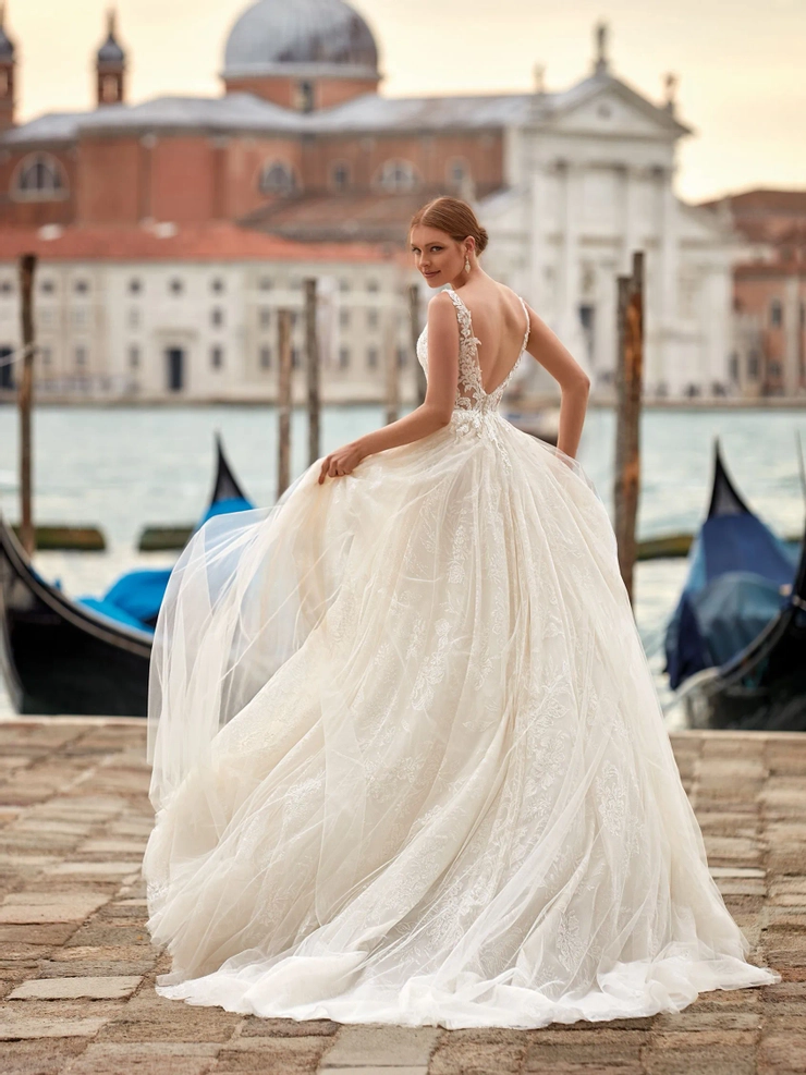 Pronovias Zadie