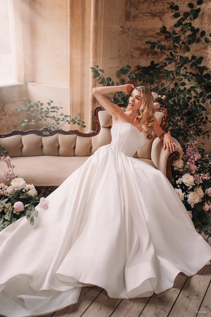 Disney Fairytale Weddings | Studio I Do - D361