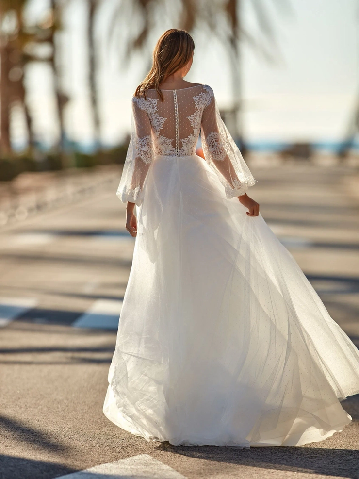 Pronovias Adelaide