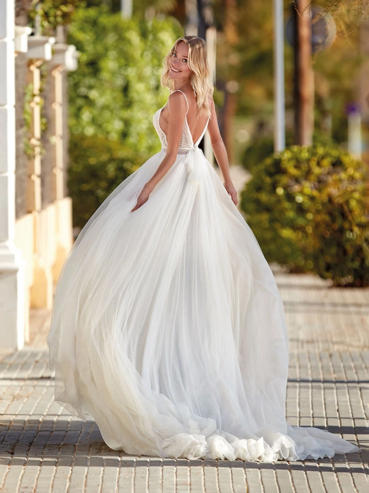 Pronovias Allure