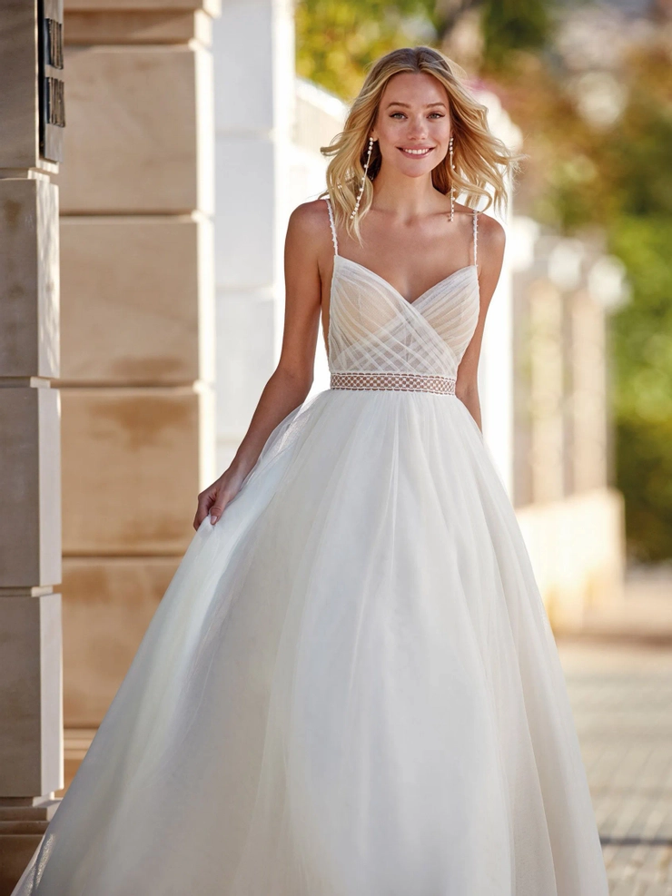 Pronovias Allure