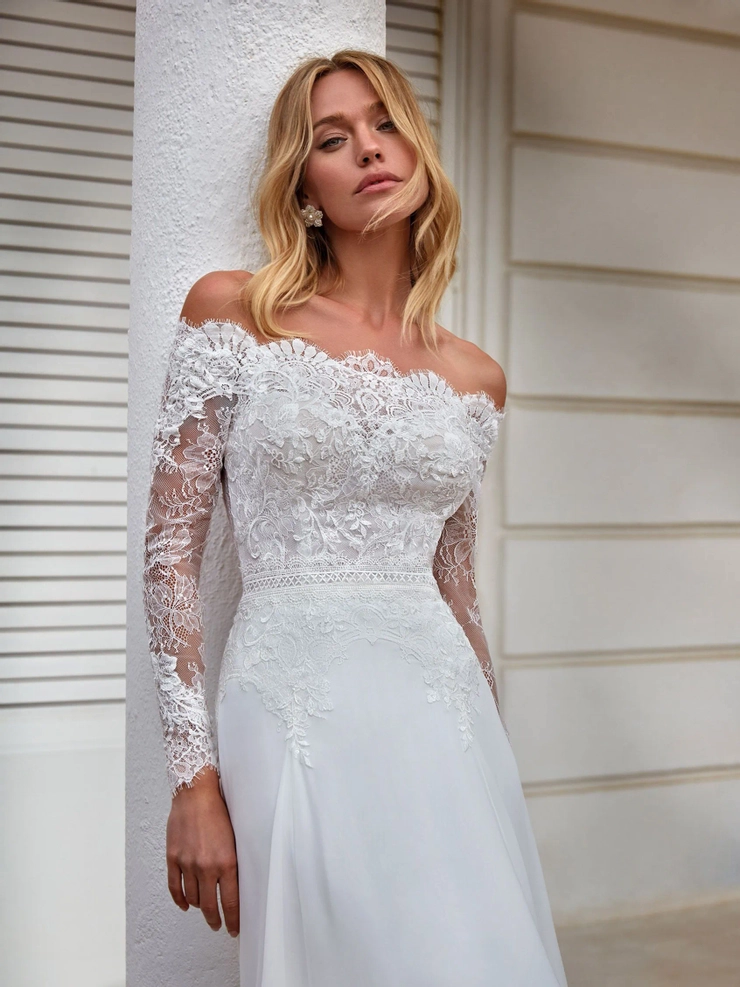 Pronovias Ameera