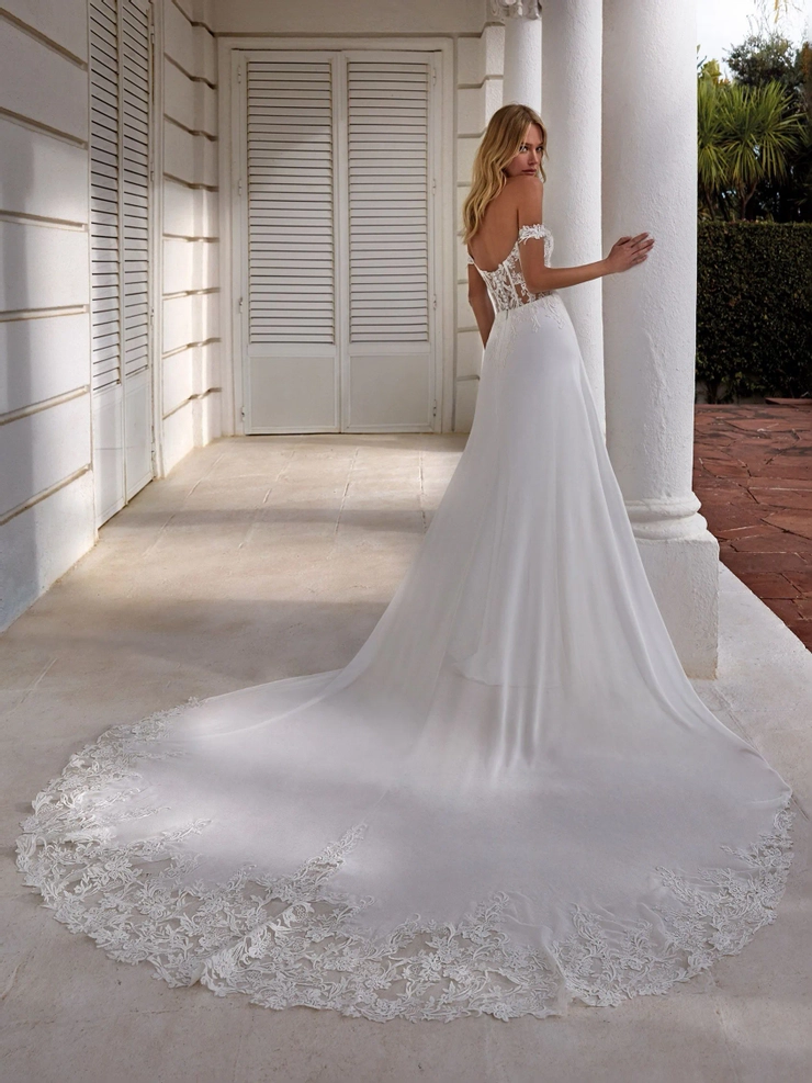 Pronovias Chantal