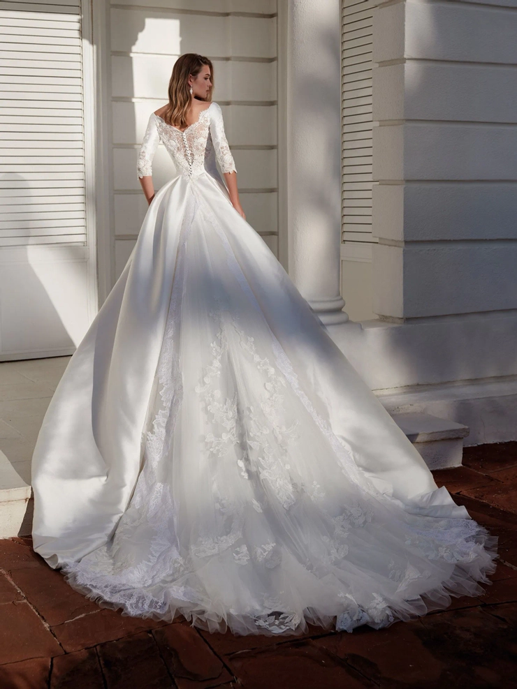 Pronovias Contessa