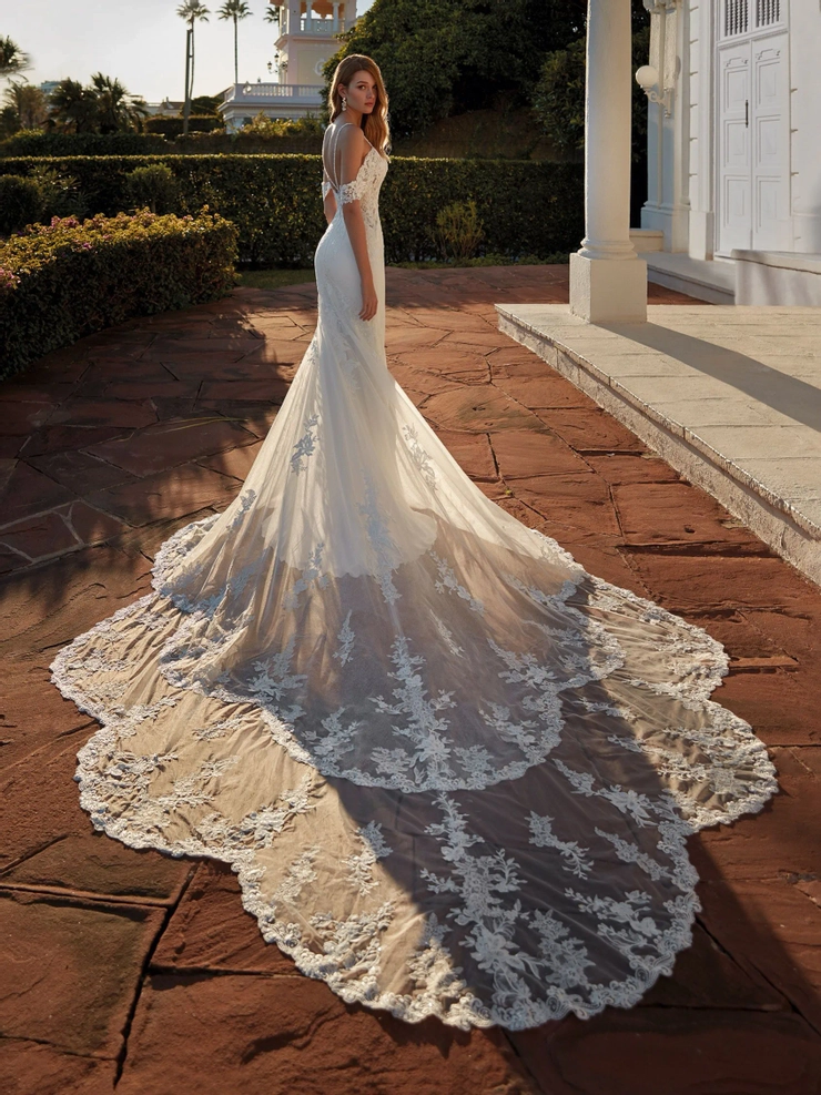 Pronovias Daria