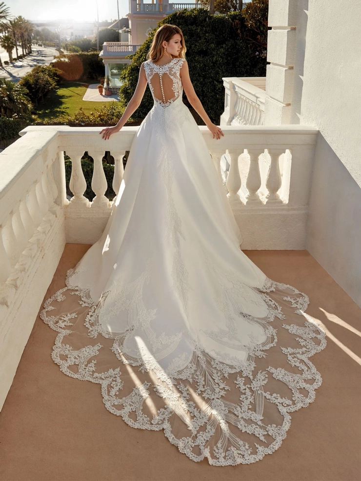 Pronovias Guinevere