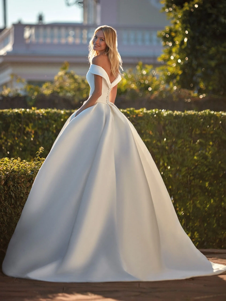 Pronovias Imperia