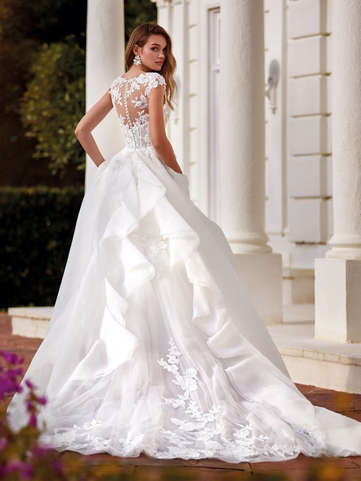 Pronovias Majesty