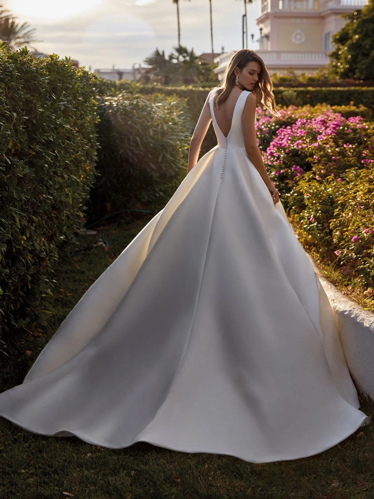 Pronovias Moet