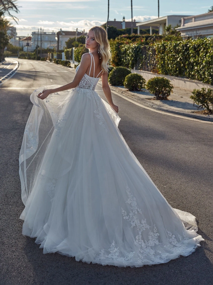 Pronovias Oriana