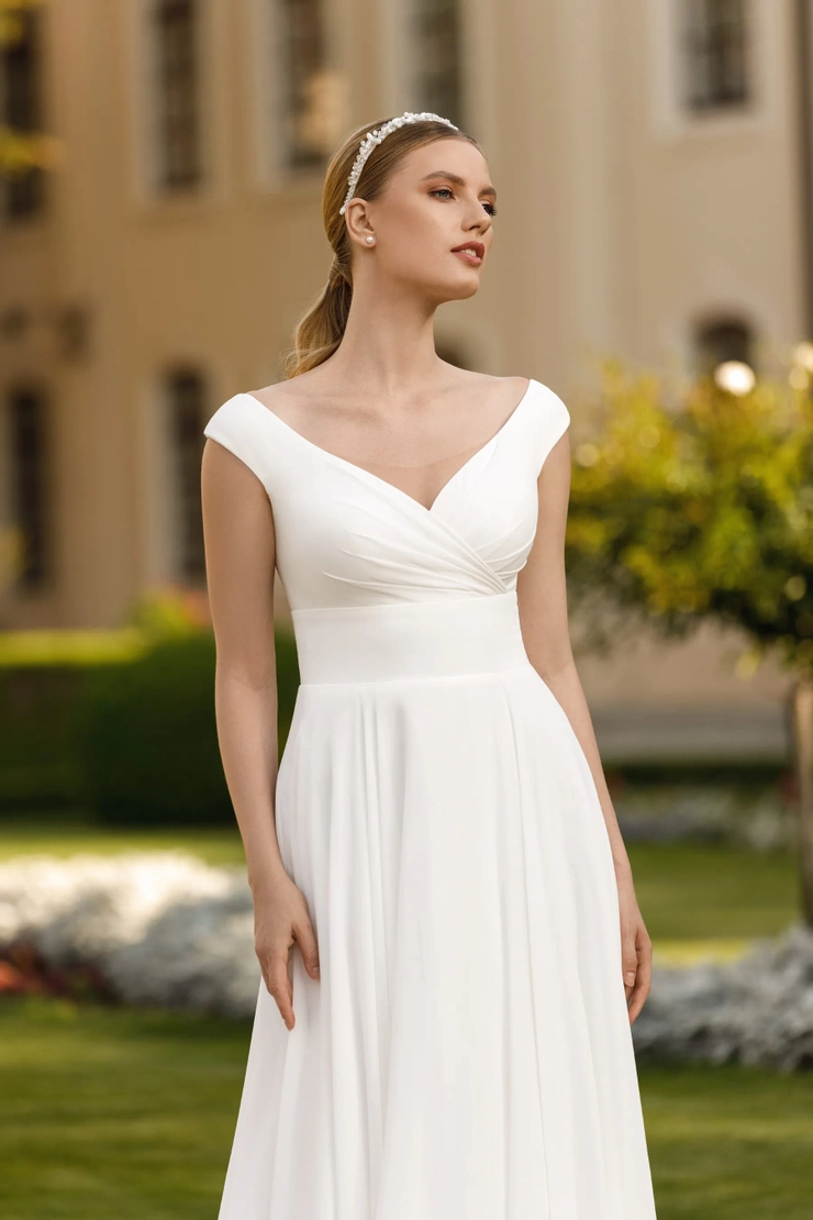 Angela Bianca Style #1099 #3 frontface vertical cropped picture