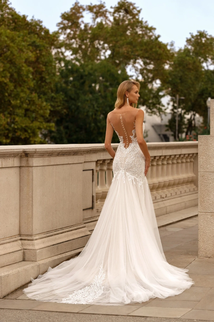Monica Loretti Style #8278