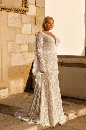 Monica Loretti 8284 Plus #1 frontface vertical thumbnail